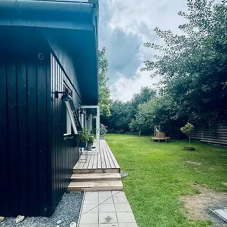 Feriehus New England-style Near Dronningmolle